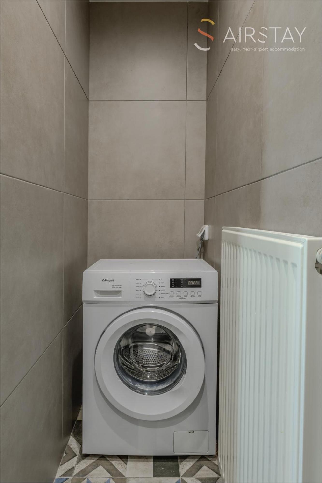 Apartment Jaax Airport By Airstay